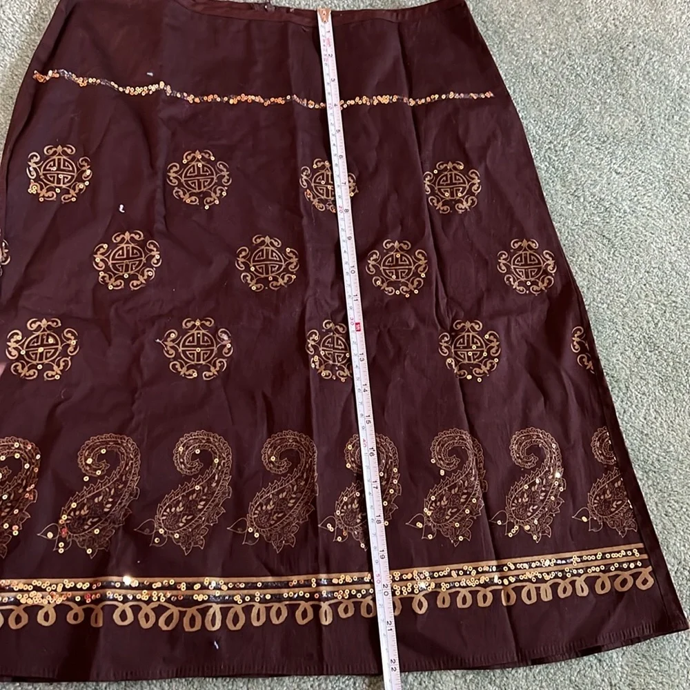 ✨ Brown A-Line Skirt with Gold Embroidery – Size XS - Picture 4 of 5